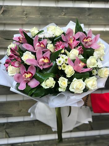 Букет цветов из: Розы и Хризантемы в Грачевке Ставропольского края