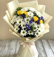 Букет цветов из:  Ирисы, Хризантемы и Розы #REPLACE_PRED# Грачевке Ставропольского края