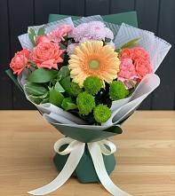 Букет цветов из:  Гвоздики, Розы, Герберы и Хризантемы #REPLACE_PRED# Грачевке Ставропольского края