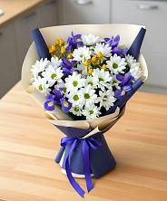 Букет цветов из:  Розы, Ирисы и Хризантемы в Грачевке Ставропольского края