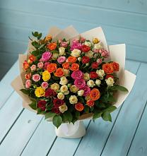 Букет Микс из разноцветных кустовых роз в Грачевке Ставропольского края